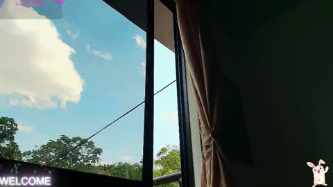 dwayne_brown online show from 10/19/25, 07:03