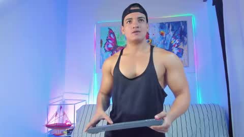dwayne_esteven10 online show from 05/14/26, 11:11