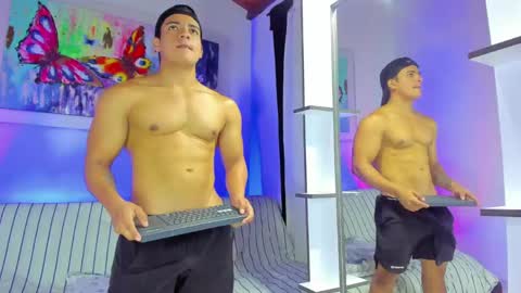 dwayne_esteven10 online show from 05/19/26, 10:27