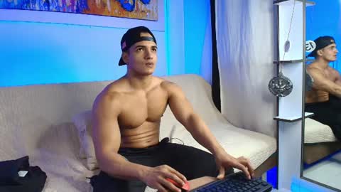 dwayne_esteven10 online show from 07/18/26, 10:13