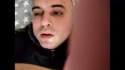 Snapshot of dwizziz chatting on 11/19/25, 11:43 Ivan online show from 11/19/25, 11:43