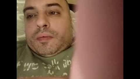 Snapshot of dwizziz chatting on 11/27/25, 02:24 Ivan online show from 11/27/25, 02:24