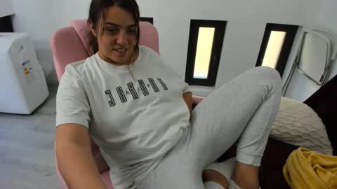 Snapshot of dyanakaylin chatting on 09/24/25, 06:39 dayana online show from 09/24/25, 06:39