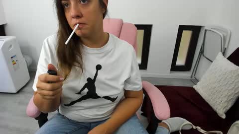 Snapshot of dyanakaylin chatting on 09/25/25, 04:27 dayana online show from 09/25/25, 04:27