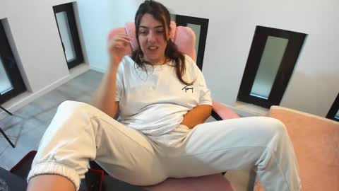 Snapshot of dyanakaylin chatting on 11/12/25, 05:19 dayana online show from 11/12/25, 05:19