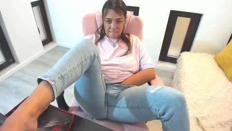 Snapshot of dyanakaylin chatting on 11/25/25, 05:29 dayana online show from 11/25/25, 05:29