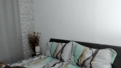 Snapshot of dyanne18 chatting on 11/20/25, 05:12 Dyanne online show from 11/20/25, 05:12