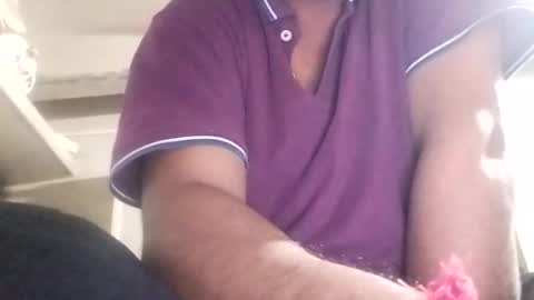 Snapshot of dyccc chatting on 10/13/25, 09:04 Rockhandsome online show from 10/13/25, 09:04