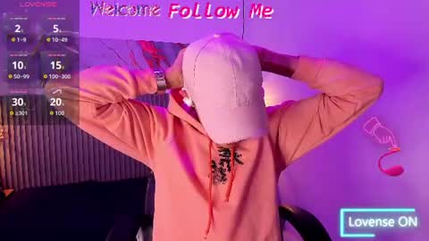 dyla_n18_ online show from 07/12/26, 08:33