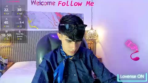 dyla_n18_ online show from 07/29/26, 08:40