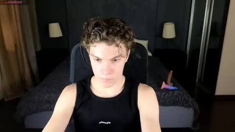 Dylan online show from 09/12/25, 10:26