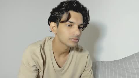 Dylan online show from 10/16/25, 04:08