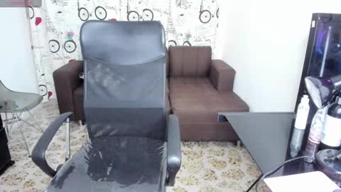 Snapshot of dylan_rossee chatting on 02/14/25, 09:56 DYLAN online show from 02/14/25, 09:56