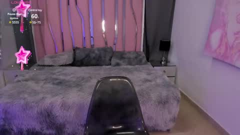 Snapshot of dylan_rossee chatting on 03/07/25, 06:35 DYLAN online show from 03/07/25, 06:35