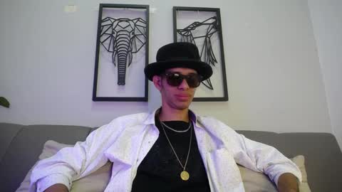 dylan_scotts online show from 10/02/25, 07:43