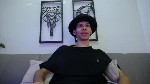 dylan_scotts online show from 10/06/25, 07:55