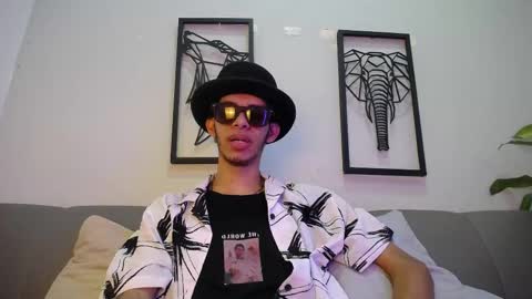 dylan_scotts online show from 10/21/25, 07:58