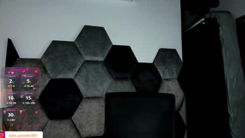 dylan_turner_ online show from 09/19/25, 09:48