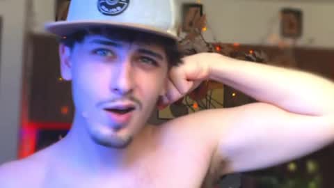 Dylan Daniel 7.8 online show from 10/02/25, 07:43