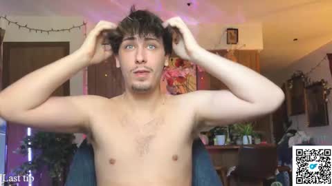 Snapshot of dylandaniel69 chatting on 11/02/25, 07:38 Dylan Daniel 7.8 online show from 11/02/25, 07:38