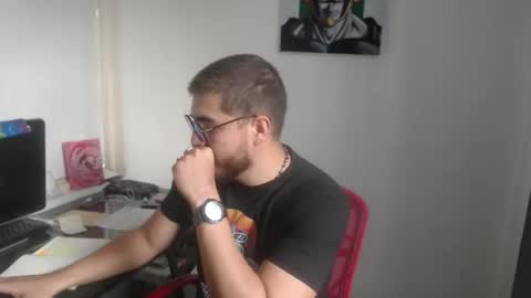 dylanhot10 online show from 12/03/25, 09:57