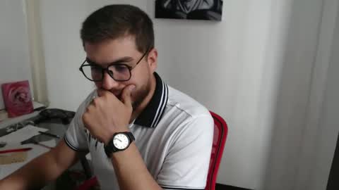 dylanhot10 online show from 12/17/25, 07:09