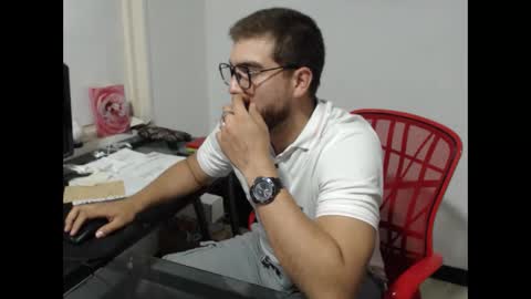 dylanhot10 online show from 12/18/25, 11:44