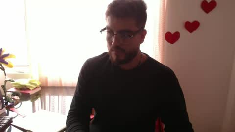 dylanhot10 online show from 06/12/26, 07:35
