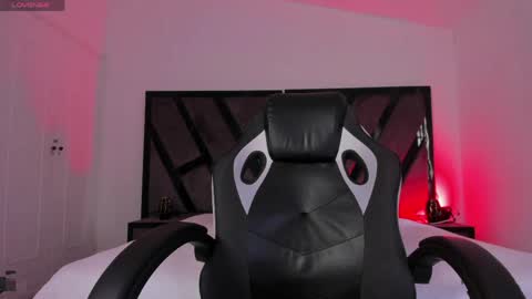 Snapshot of dylanroyce_ chatting on 04/06/26, 12:39 dylanroyce_ online show from 04/06/26, 12:39