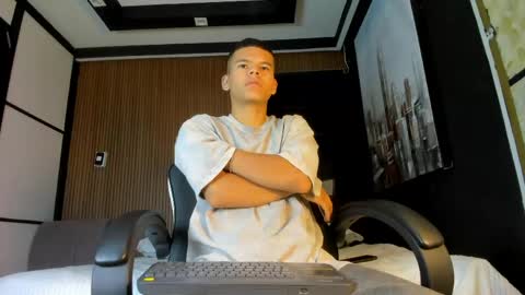 Snapshot of dylanroyce_ chatting on 04/13/26, 12:32 dylanroyce_ online show from 04/13/26, 12:32