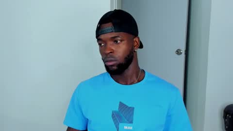 Snapshot of dylantaylor_1 chatting on 09/22/25, 03:52 Dylan Taylor online show from 09/22/25, 03:52