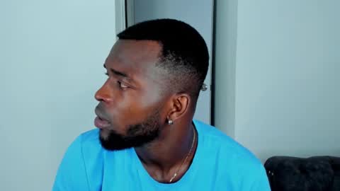 Snapshot of dylantaylor_1 chatting on 09/29/25, 03:33 Dylan Taylor online show from 09/29/25, 03:33