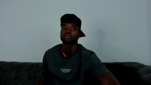 Snapshot of dylantaylor_1 chatting on 10/26/25, 03:45 Dylan Taylor online show from 10/26/25, 03:45