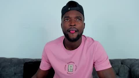 Snapshot of dylantaylor_1 chatting on 10/27/25, 04:16 Dylan Taylor online show from 10/27/25, 04:16