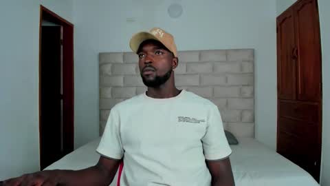 Snapshot of dylantaylor_1 chatting on 11/12/25, 12:38 Dylan Taylor online show from 11/12/25, 12:38