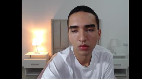 Snapshot of dylanvalen chatting on 11/14/25, 11:42 DylanValen online show from 11/14/25, 11:42