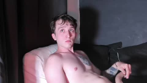 Snapshot of dylanwhite23 chatting on 11/28/25, 04:37 ---DYLAN--- online show from 11/28/25, 04:37