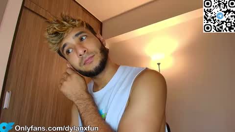 Snapshot of dylanxfun chatting on 09/19/25, 02:13 dylanxfun online show from 09/19/25, 02:13