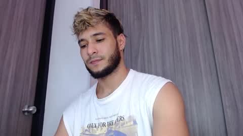 Snapshot of dylanxfun chatting on 10/01/25, 03:56 dylanxfun online show from 10/01/25, 03:56