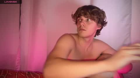 Snapshot of dymonted chatting on 01/19/25, 06:09 dymonted online show from 01/19/25, 06:09