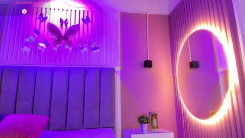 Juana online show from 10/18/25, 11:11