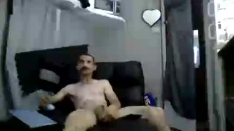 dzznutzz9 online show from 07/15/26, 04:18
