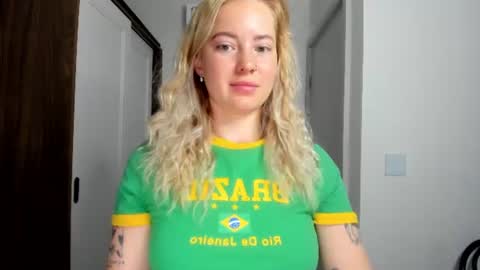 fansly - yourbestbaby online show from 07/01/26, 02:35