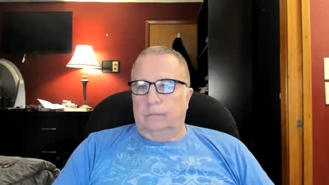 Snapshot of e_rectiom chatting on 12/23/24, 09:40 Mr Wonderful online show from 12/23/24, 09:40