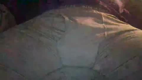 Snapshot of e_z69 chatting on 12/02/25, 01:17 e z69 online show from 12/02/25, 01:17