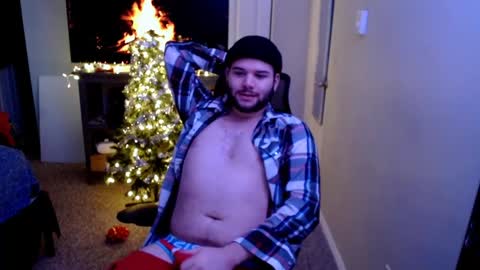 Snapshot of eastcoastboy03 chatting on 12/25/24, 01:09 Matt online show from 12/25/24, 01:09