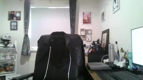 Snapshot of eastmidssoul chatting on 09/17/25, 07:54 eastmidssoul online show from 09/17/25, 07:54