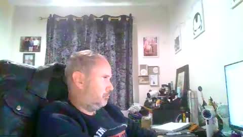 Snapshot of eastmidssoul chatting on 10/23/25, 09:52 eastmidssoul online show from 10/23/25, 09:52