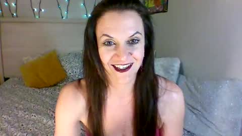 Snapshot of easybriezy chatting on 04/11/26, 03:44 Briezy online show from 04/11/26, 03:44