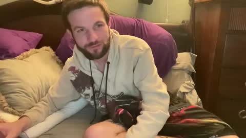 Snapshot of easytrippy69 chatting on 11/14/25, 09:46 Easytrippy69 online show from 11/14/25, 09:46